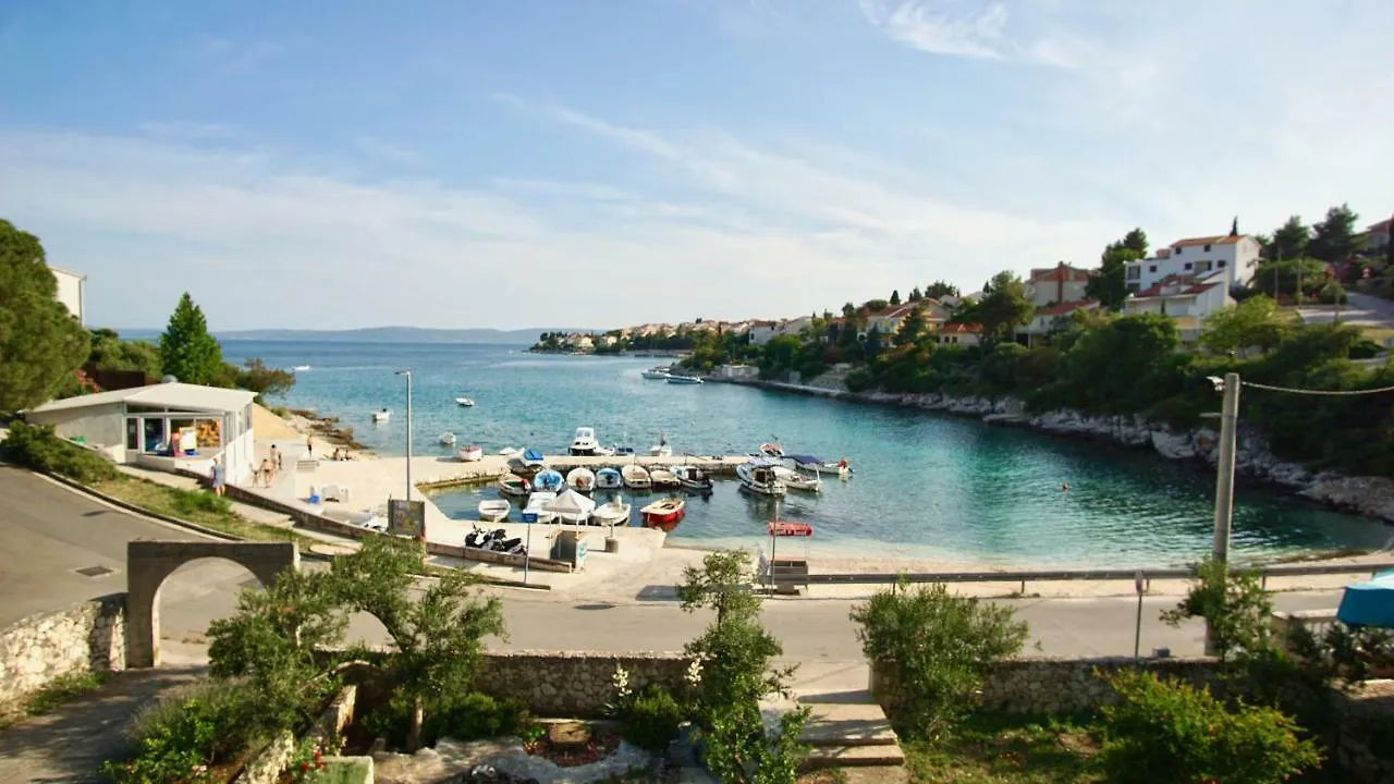 Apartmani Laura Trogir